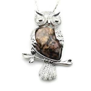 Кулон в металле с родонитом "Сова" 25*35мм