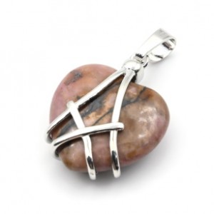 Кулон в форме сердца 20*25мм с родонитом