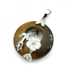 Кулон с камнем из тигрового глаза круг 27мм с цветами Кулон с камнем из тигрового глаза круг 27мм с цветами