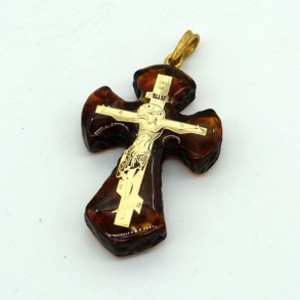 Кулон из янтаря крестик 28*42мм коньячный, гальваника цвет золото (иск.)