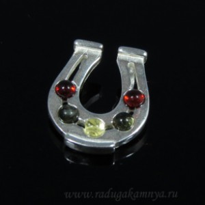 Кулон с янтарём в посеребрении подкова 16*19мм ассорти (иск.)