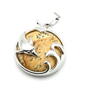 Кулон Дельфин 24*26мм с яшмой песочной