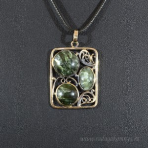 Кулон серафинит 26*34мм.
