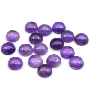 Кабошон из аметиста круг 1 сорт, 10*10*4,5мм.