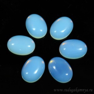 Кабошон из лунного камня искусственного овал, 12*16*5мм. (иск.)