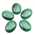 Кабошон из малахита овал, 22*30*6мм