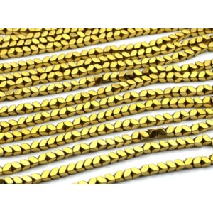 Бусины из гематита треугольные 5*4мм цвет золотистый, 40см, 97 бусин Бусины из гематита треугольные 5*4мм цвет золотистый, 40см, 97 бусин