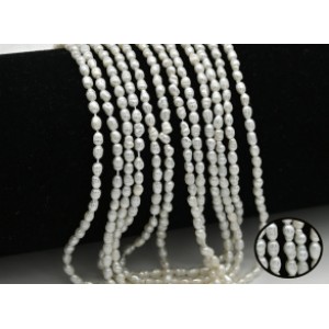 Бусины из жемчуга овал 2,5*3мм белый, 35,5см, 110 бусин.