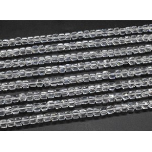 Бусины из циркона кубик гр.7*7мм цвет хрусталь, 39,5см, 55 бусин (иск.) Бусины из циркона кубик гр.7*7мм цвет хрусталь, 39,5см, 55 бусин (иск.)