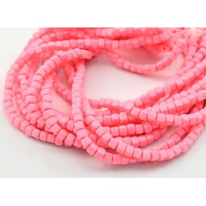 Бусины из каучука кубик 5мм, цвет розовый, 39см, 81 бусина (иск.)