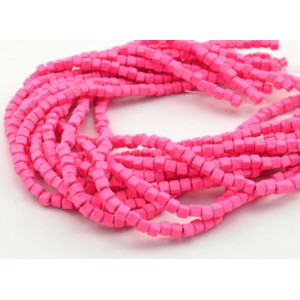 Бусины из каучука кубик 5мм, цвет розовый неон, 39см, 83 бусины (иск.)
