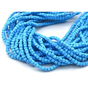 Бусины из каучука кубик 5мм, цвет голубой, 40см, 85 бусин (иск.)