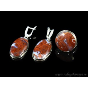 Кольцо и серьги с агатом красная лагуна