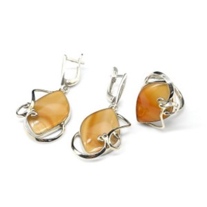 Кольцо и серьги из агата