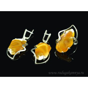Кольцо и серьги с агатом