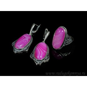 Кольцо и серьги с агатом тонированным, цвет фуксия Кольцо и серьги с агатом тонированным, цвет фуксия