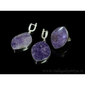 Кольцо и серьги с аметистом