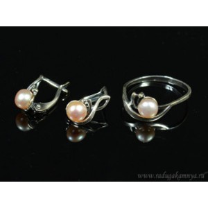 Кольцо и серьги с жемчугом кремовым