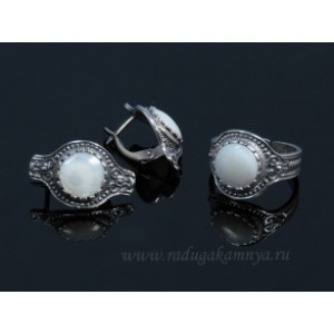 Кольцо и серьги с перламутром