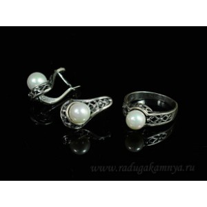 Кольцо и серьги с майоркой цвет  белый  (иск.)