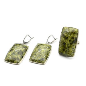 Кольцо и серьги змеевик " Прямоугольник "