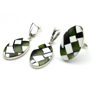 Кольцо и серьги " Мозаика" из нефрита и кахолонга