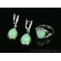 Кольцо и серьги с кварцем (имитация нефрита) .
