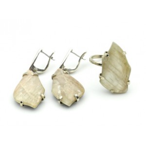 Кольцо и серьги беломорит