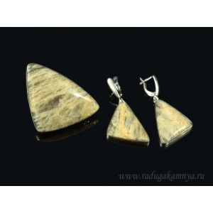 Кольцо и серьги солнечный камень " Грация "