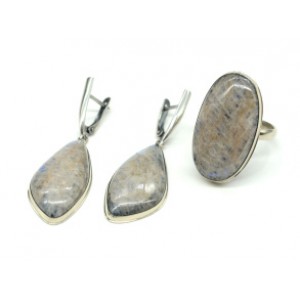 Кольцо и серьги беломорит