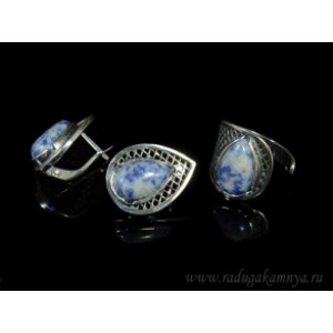 Кольцо и серьги с лазуритом.