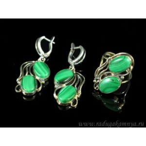 Кольцо и серьги малахит