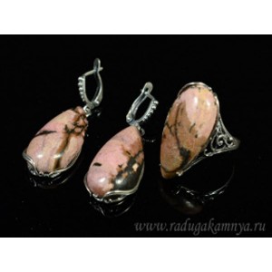 Кольцо и серьги из родонита, овал 16х12мм р-р 20