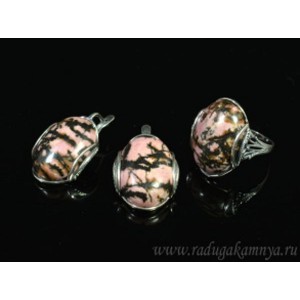 Кольцо и серьги с родонитом