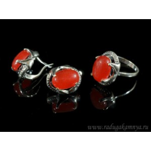 Кольцо и серьги с кварцем (имитация рубина)