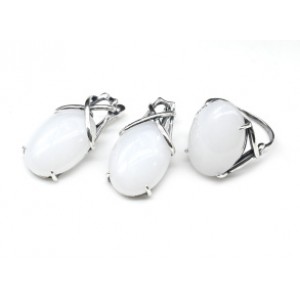 Кольцо и серьги с халцедоном (имитация) (иск.) Кольцо и серьги с халцедоном (имитация) (иск.)