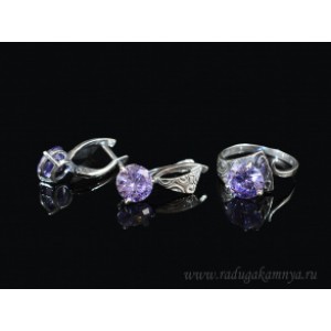 Кольцо и серьги с цирконом искусственным, цвет лаванда (иск.) Кольцо и серьги с цирконом искусственным, цвет лаванда (иск.)