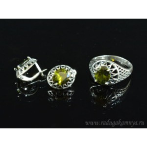 Кольцо и серьги с цирконом искусственным, цвет олива  (иск.)
