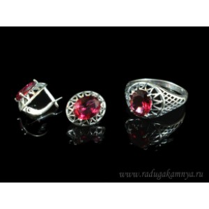Кольцо и серьги с цирконом искусственным, цвет малиновый  (иск.)