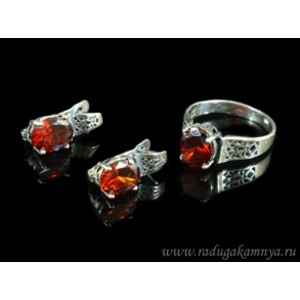 Кольцо и серьги с цирконом искусственным, цвет красный  (иск.)