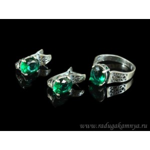 Кольцо и серьги с цирконом искусственным, цвет зеленый  (иск.)