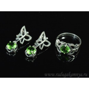 Кольцо и серьги с цирконом искусственным, цвет зеленый  (иск.)