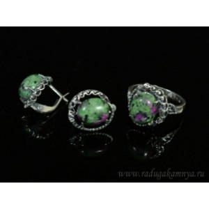 Кольцо и серьги с цоизитом
