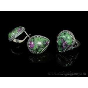 Кольцо и серьги с цоизитом