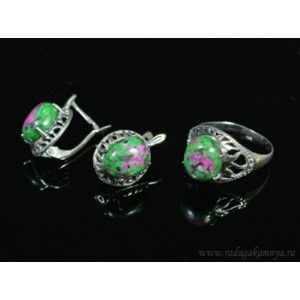Кольцо и серьги с цоизитом