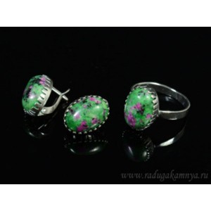Кольцо и серьги с цоизитом