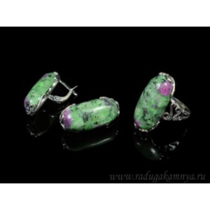 Кольцо и серьги с цоизитом