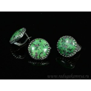 Кольцо и серьги с цоизитом