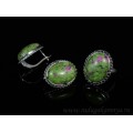Кольцо и серьги с цоизитом Кольцо и серьги с цоизитом