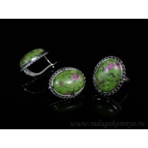 Кольцо и серьги с цоизитом